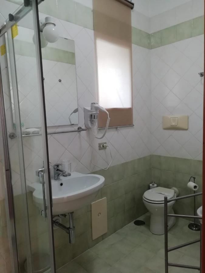 B&B Flavio Pozzuoli Bagian luar foto
